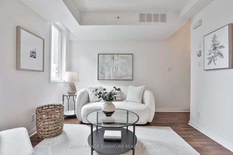 Photo 7 at 635 - 92 Strachan Avenue, Niagara, Toronto