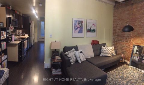 Photo 15 at 194A Carlton Street, South St. James Town, Toronto