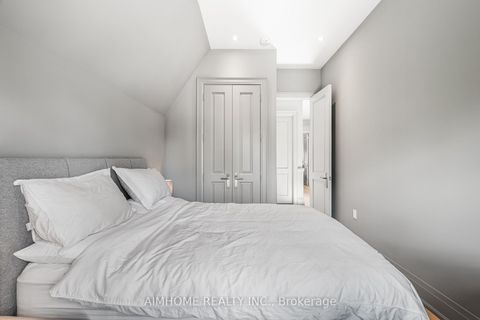 Photo 29 at 191 Glengarry Avenue, Lawrence Park North, Toronto