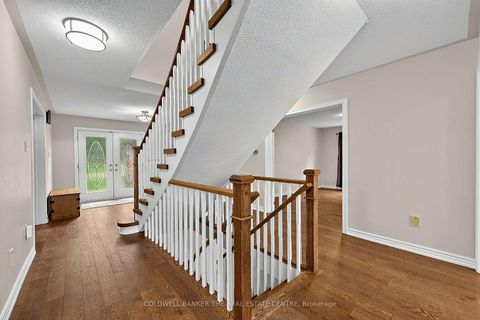 Photo 3 at 37 Falling Brook Drive, Bayshore, Barrie