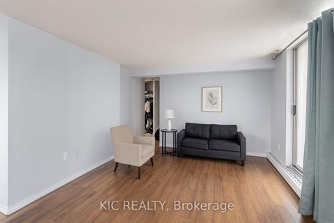 Photo 4 at 403 - 2645 Kipling Avenue, Jamestown, Toronto