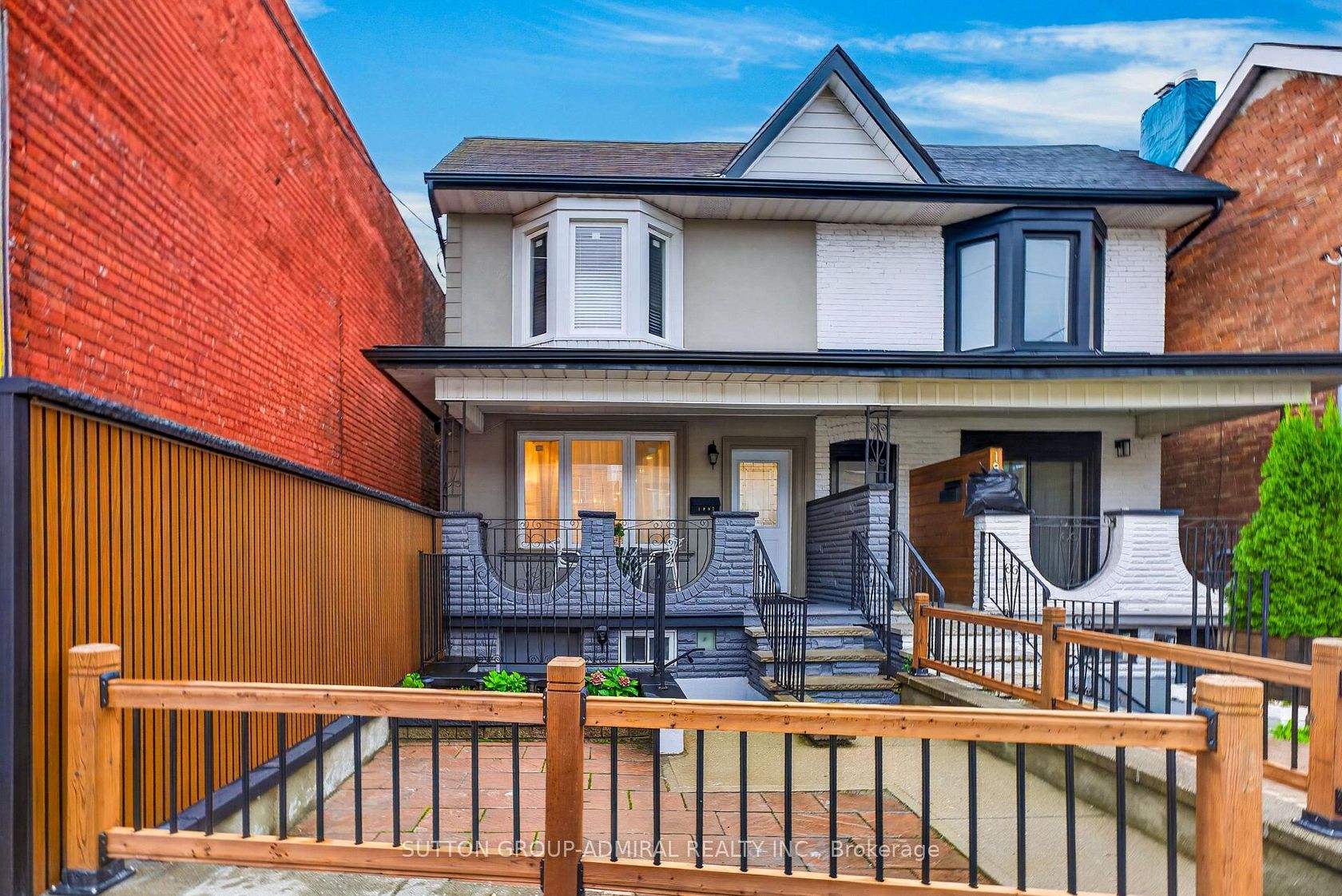 1987 Davenport Road, Pellam Park, Toronto 