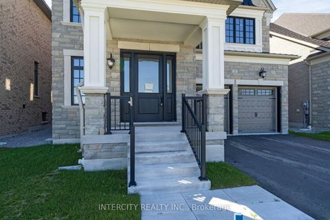 Photo 1 at 33 Gianvito Crescent, King City, King