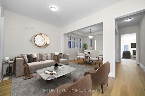 Photo 3 at 33 Gianvito Crescent, King City, King