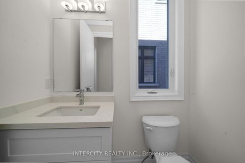 Photo 26 at 33 Gianvito Crescent, King City, King