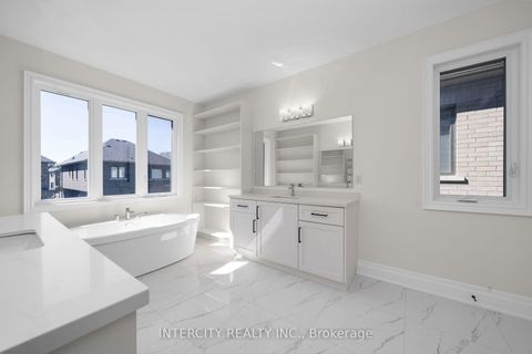 Photo 32 at 33 Gianvito Crescent, King City, King