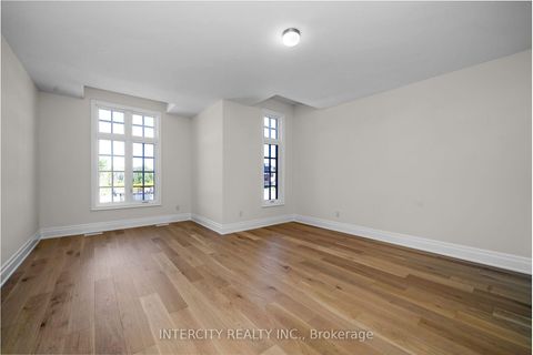 Photo 41 at 33 Gianvito Crescent, King City, King