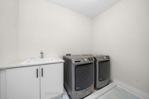 Photo 45 at 33 Gianvito Crescent, King City, King