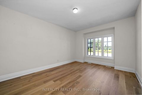 Photo 46 at 33 Gianvito Crescent, King City, King