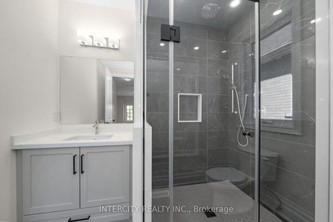 Photo 48 at 33 Gianvito Crescent, King City, King