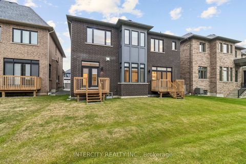 Photo 49 at 15 Garriock Hall Avenue, King City, King