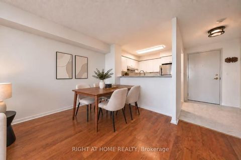 Photo 16 at 706 - 28 Pemberton Avenue, Newtonbrook East, Toronto