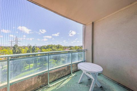 Photo 27 at 706 - 28 Pemberton Avenue, Newtonbrook East, Toronto