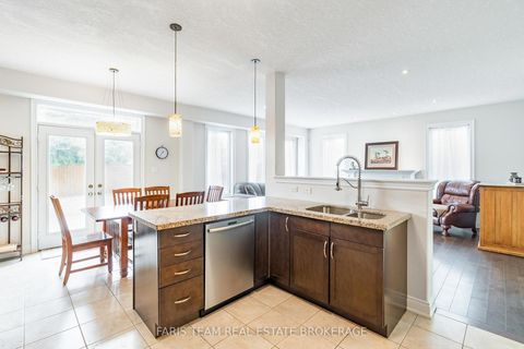 Photo 9 at 33 Auburn Court, Ardagh, Barrie