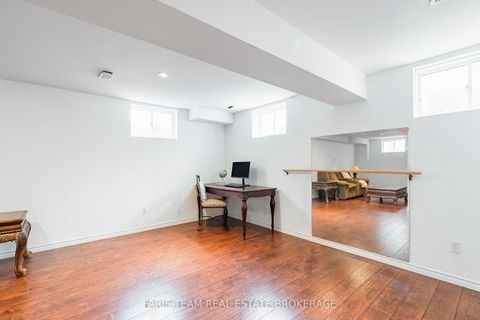 Photo 29 at 33 Auburn Court, Ardagh, Barrie