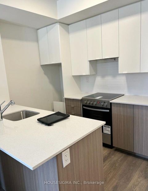 Photo 1 at 110 - 140 Canon Jackson Drive, Greenbrook, Toronto