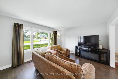 Photo 4 at 71 Newton Street, Wellington, Barrie