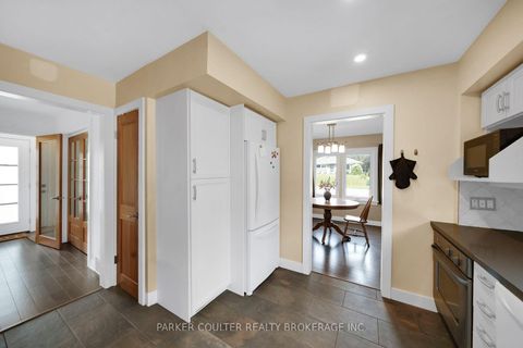 Photo 12 at 71 Newton Street, Wellington, Barrie