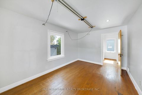Photo 15 at 71 Newton Street, Wellington, Barrie