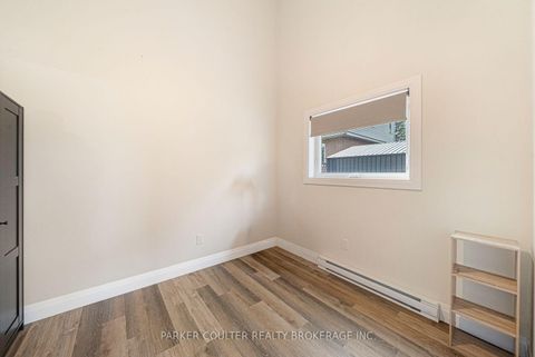 Photo 38 at 71 Newton Street, Wellington, Barrie