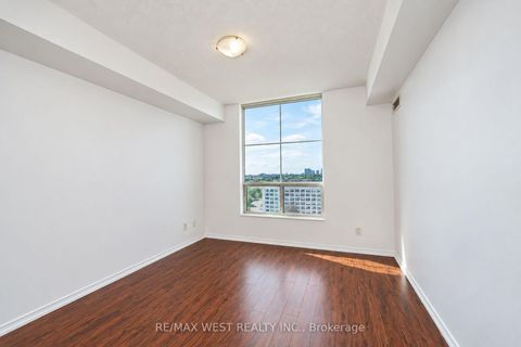Photo 5 at 15G - 8 Rosebank Drive, Malvern, Toronto