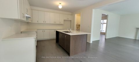 Photo 3 at 143 Dovedale Drive, Keswick South, Georgina