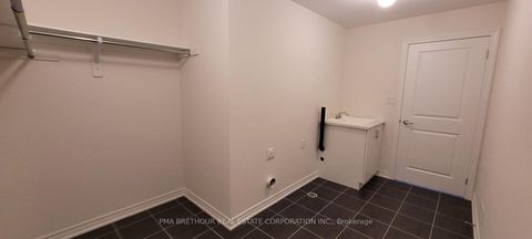 Photo 16 at 143 Dovedale Drive, Keswick South, Georgina