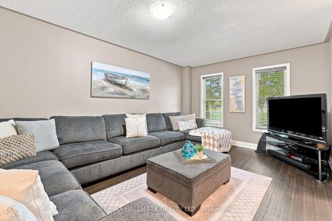 Photo 6 at 192 Fossil Hill Road, Vellore Village, Vaughan