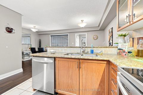 Photo 12 at 192 Fossil Hill Road, Vellore Village, Vaughan