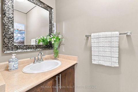 Photo 22 at 192 Fossil Hill Road, Vellore Village, Vaughan