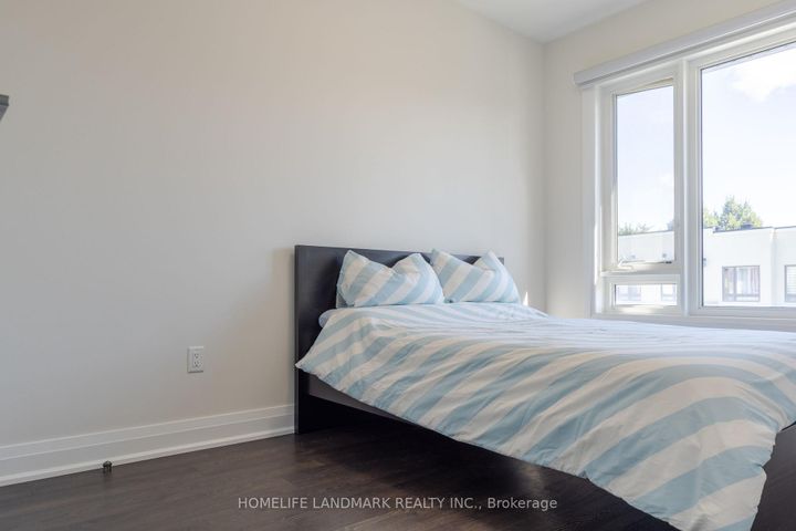 Photo 28 at 62 Harold Lawrie Lane, Willowbrook, Markham