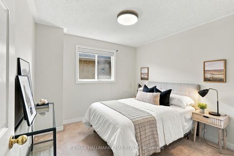 Photo 24 at 3 Maw Court, Northwest, Barrie