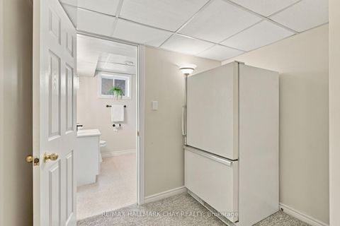 Photo 36 at 3 Maw Court, Northwest, Barrie