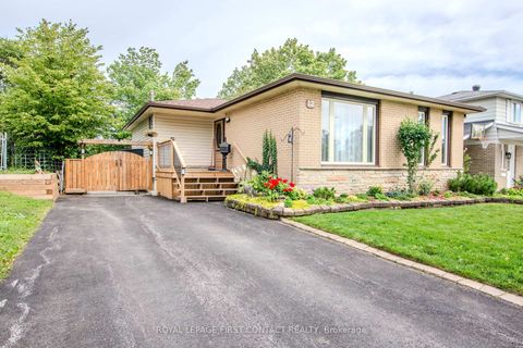 Photo 0 at 12 Daphne Crescent, Cundles East, Barrie