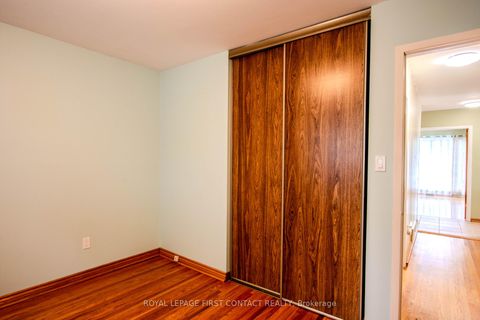 Photo 14 at 12 Daphne Crescent, Cundles East, Barrie