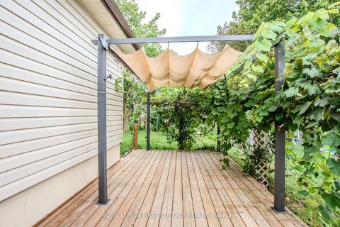 Photo 36 at 12 Daphne Crescent, Cundles East, Barrie
