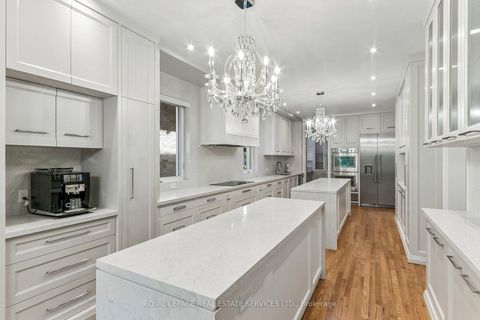 Photo 11 at 42 Rykert Crescent, Leaside, Toronto
