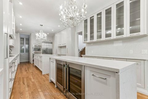 Photo 12 at 42 Rykert Crescent, Leaside, Toronto