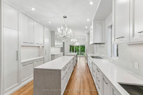 Photo 14 at 42 Rykert Crescent, Leaside, Toronto