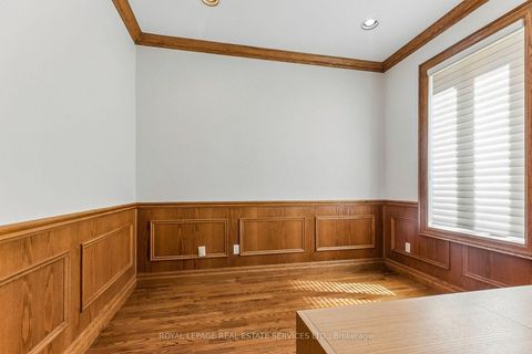 Photo 18 at 42 Rykert Crescent, Leaside, Toronto
