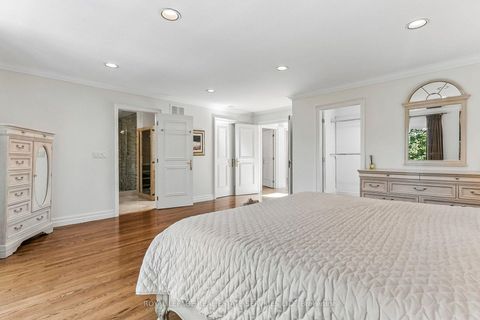 Photo 21 at 42 Rykert Crescent, Leaside, Toronto