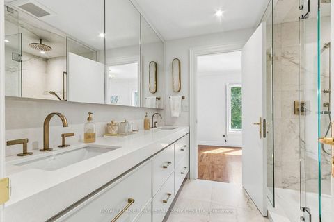 Photo 29 at 42 Rykert Crescent, Leaside, Toronto