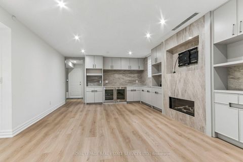 Photo 36 at 42 Rykert Crescent, Leaside, Toronto