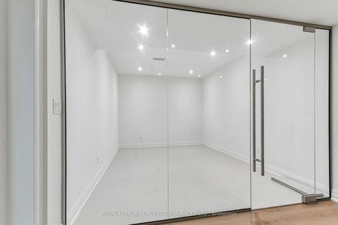 Photo 37 at 42 Rykert Crescent, Leaside, Toronto