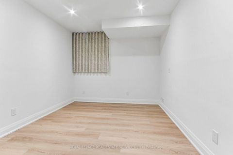 Photo 39 at 42 Rykert Crescent, Leaside, Toronto