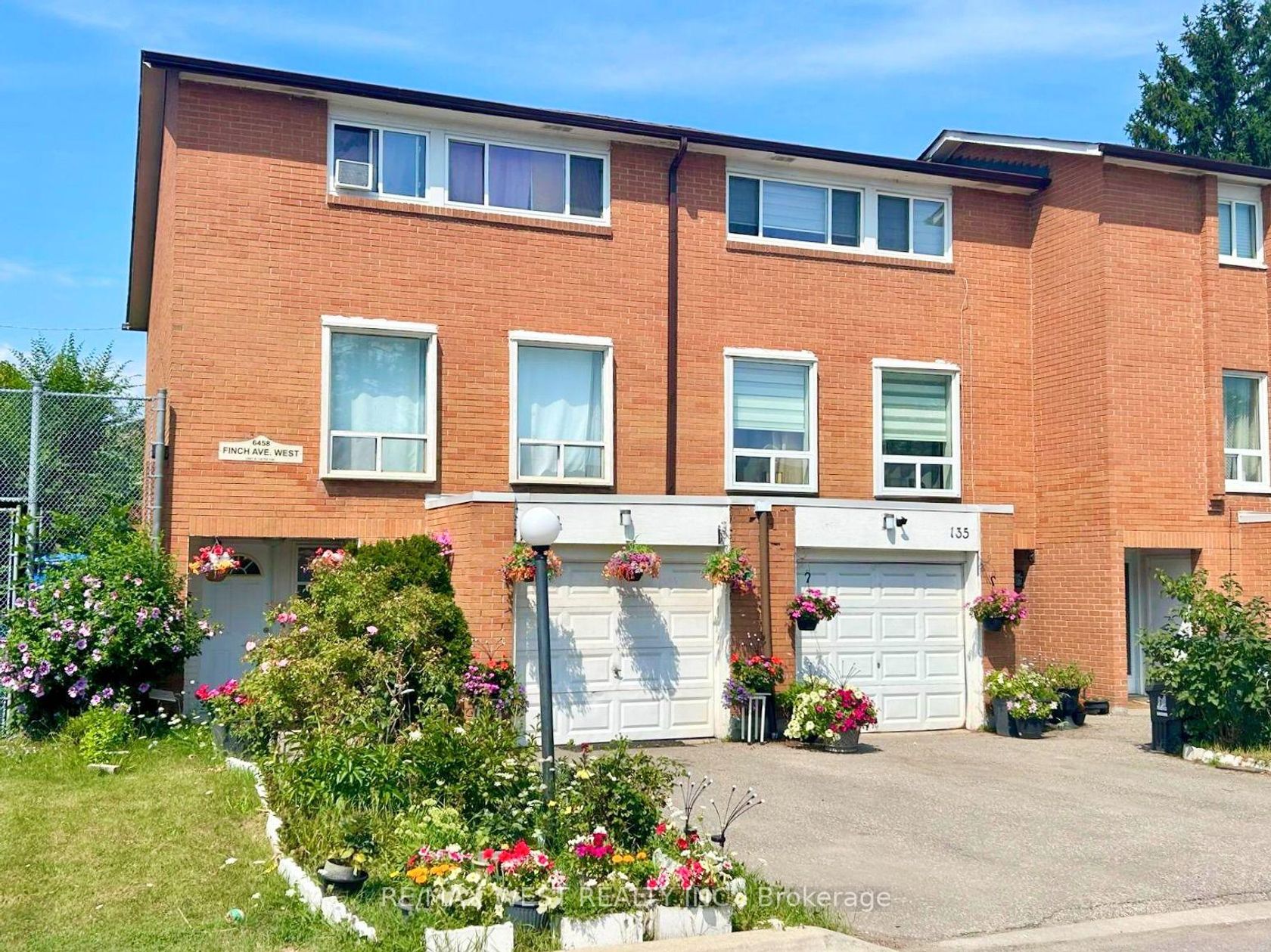 134 - 6458 Finch Avenue W, Jamestown, Toronto photo number 2