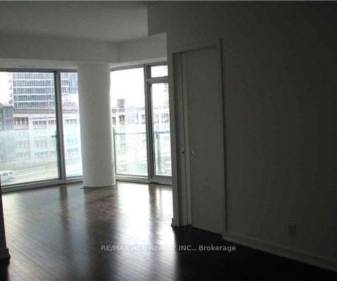 Photo 2 at 404 - 12 York Street, Waterfront Communities C1, Toronto