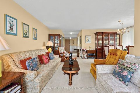 Photo 10 at 815 - 175 Bamburgh Circle, Steeles, Toronto