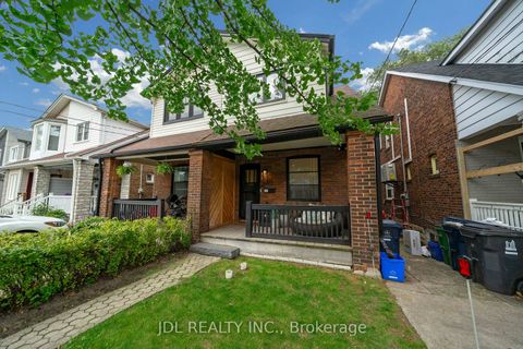 Photo 2 at 379 Scarborough Road, Danforth, Toronto
