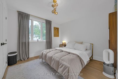 Photo 19 at 379 Scarborough Road, Danforth, Toronto